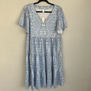 PINK daisy woman blue& white tiered V- neck A- line dress, size small